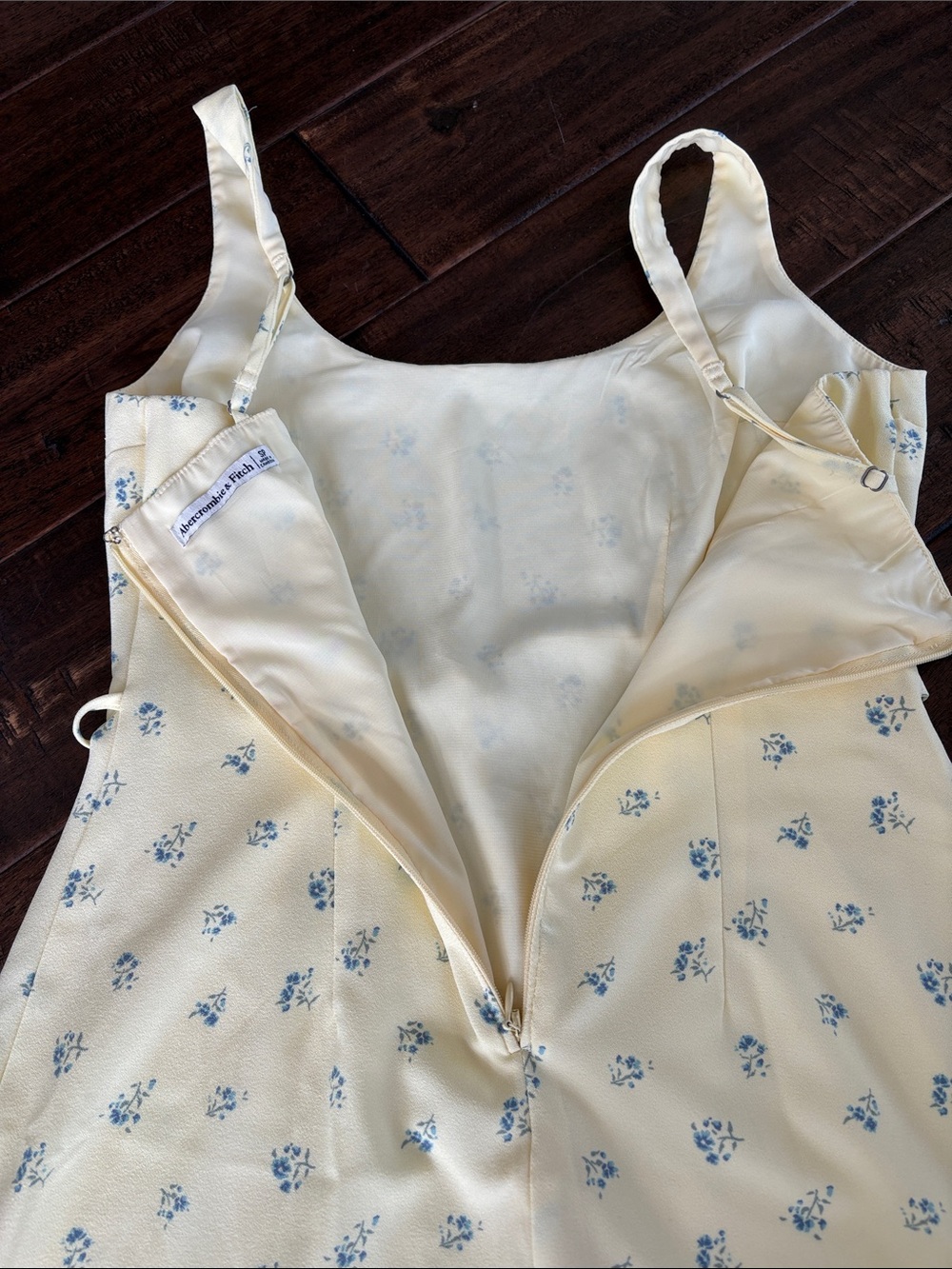 Abercrombie & Fitch Sunny Yellow Mini Dress with Blue Floral Print - Picture 6 of 8
